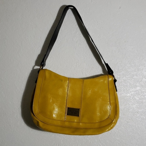 Simply Vera Vera Wang Handbags - Horseradish shoulder purse